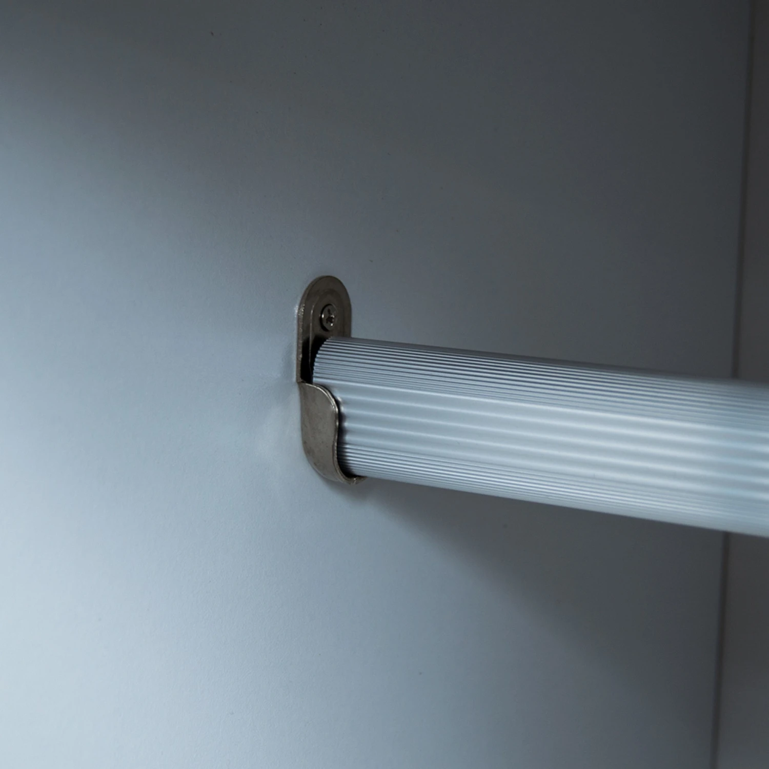 Hulio White 2 Door Wardrobe 9 Hulio White 2 Door Wardrobe - Image 7