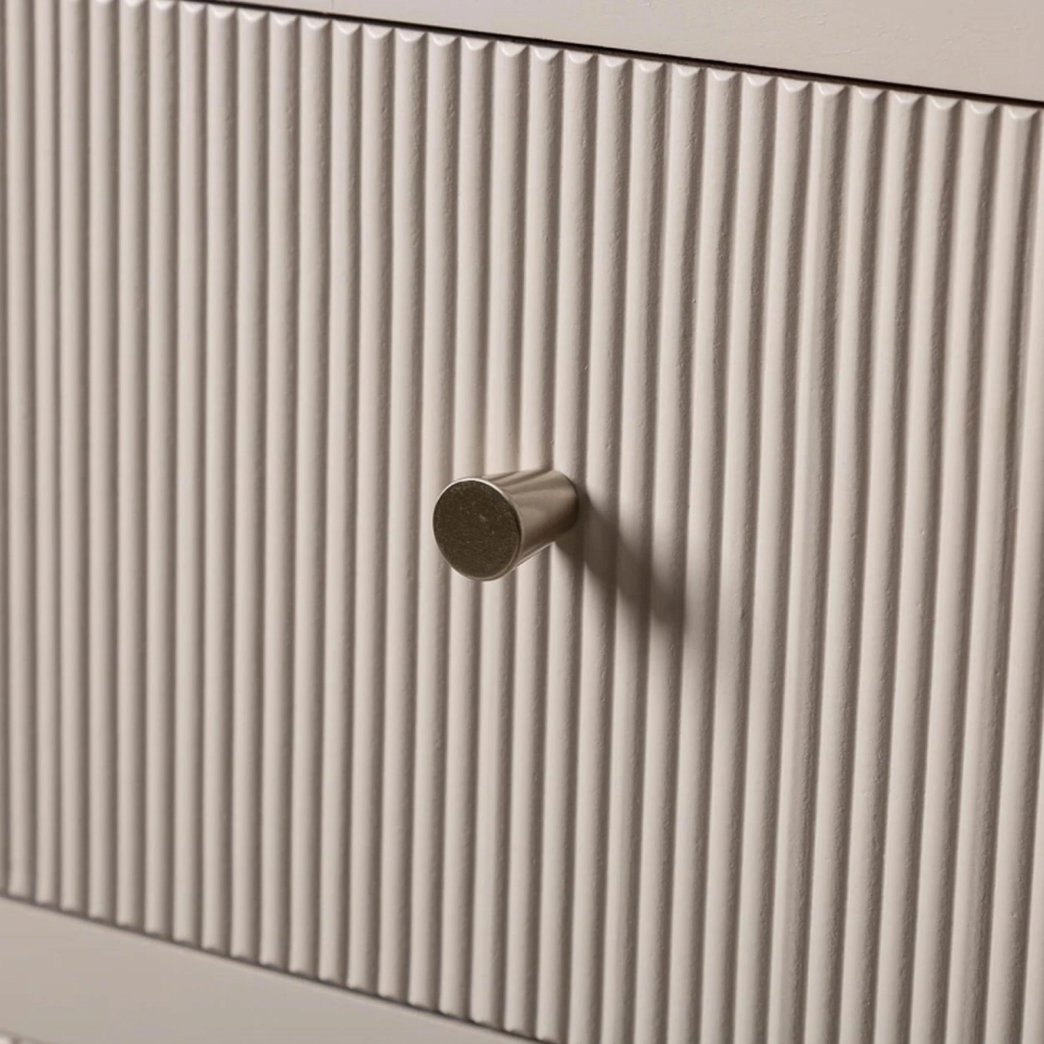 Lindon 4 Drawer Chest Cabinet Summer Grey 7 Lindon 4 Drawer Chest Cabinet Summer Grey - Image 5