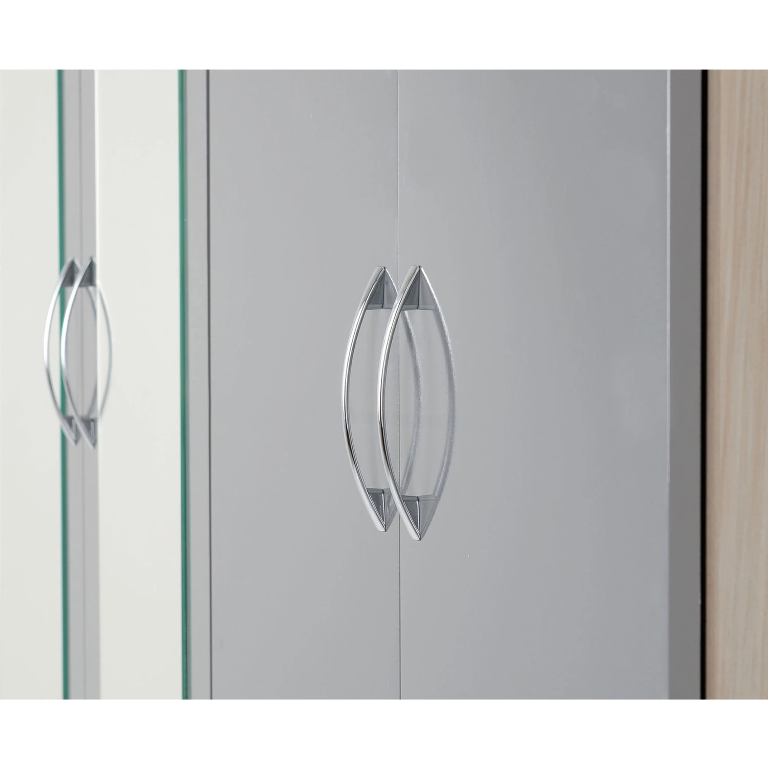 Nevada Grey Gloss & Light Oak 6 Door 2 Drawer Mirrored Wardrobe 8 Nevada Grey Gloss & Light Oak 6 Door 2 Drawer Mirrored Wardrobe - Image 6